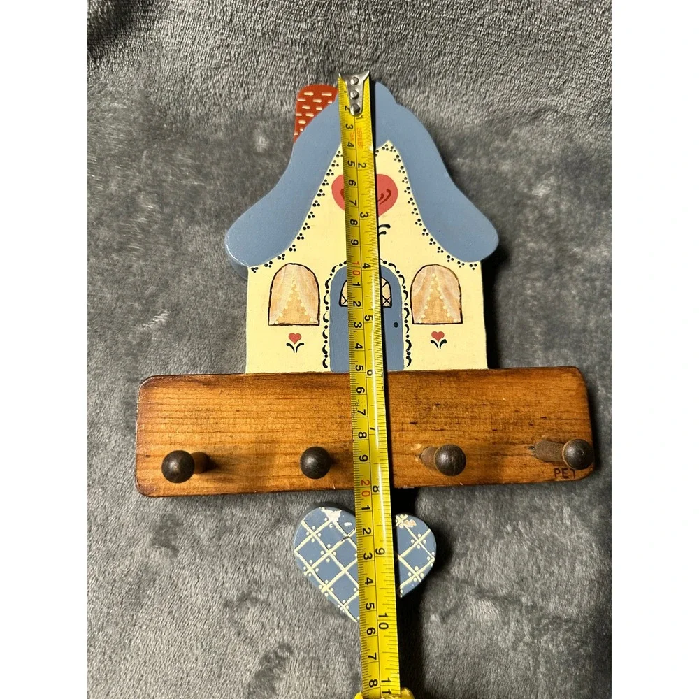 Vintage Wooden Hand painted Country Cottage Key Rack House w Peg & Hearts